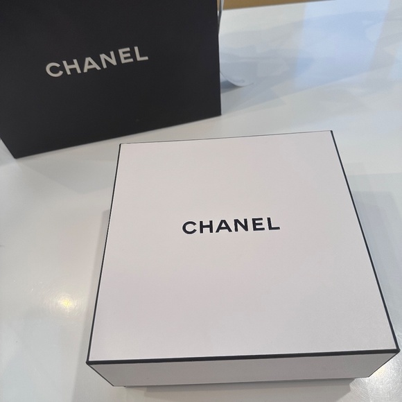 CHANEL Rectangle Sunglasses - Picture 11 of 12